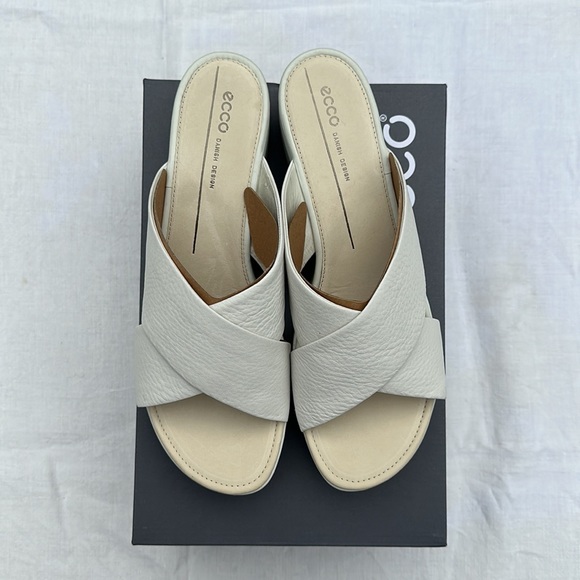 ECCO Women's Touch Plateau Platform Slide Sandal Beachy Coastal Easy Comfortable - Picture 3 of 11